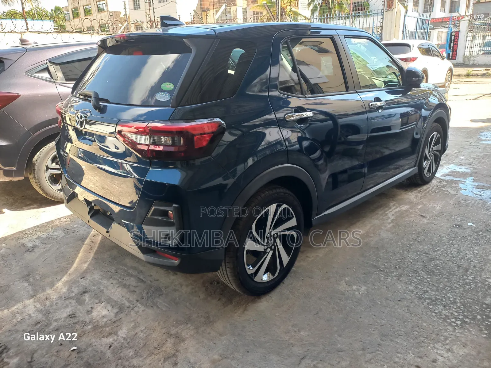 Toyota Raize 1.0 AWD 2020 Blue