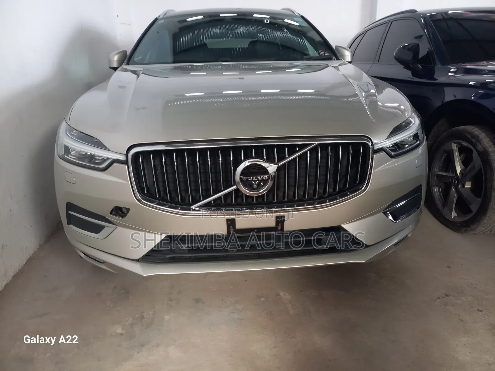 Volvo XC60 2020 Gold