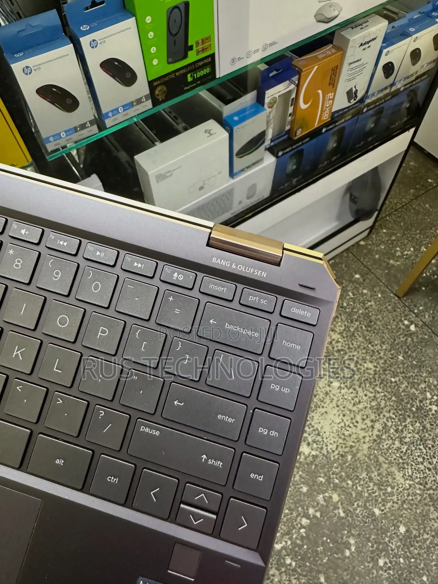 New Laptop HP Spectra 13 16GB Intel Core i7 SSD 512GB