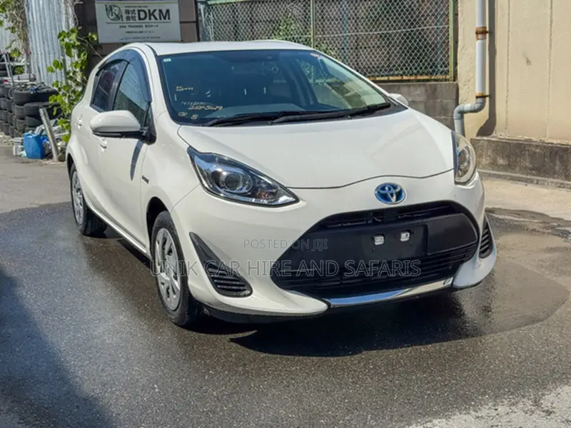 Toyota Aqua 2019 White
