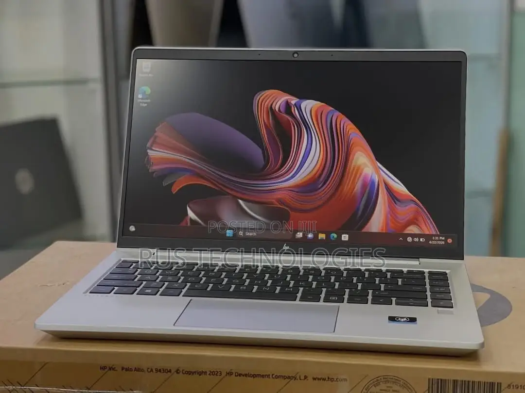 New Laptop HP EliteBook 645 G9 8GB AMD Ryzen 5 SSD 256GB