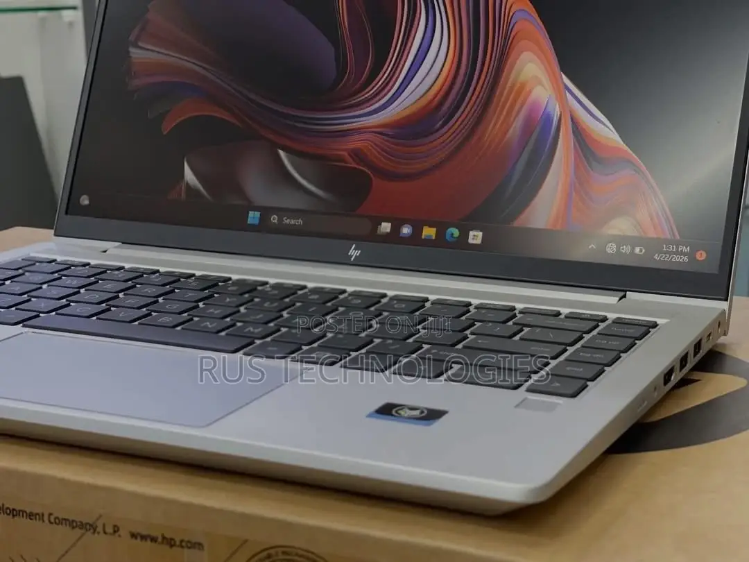 New Laptop HP EliteBook 645 G9 8GB AMD Ryzen 5 SSD 256GB