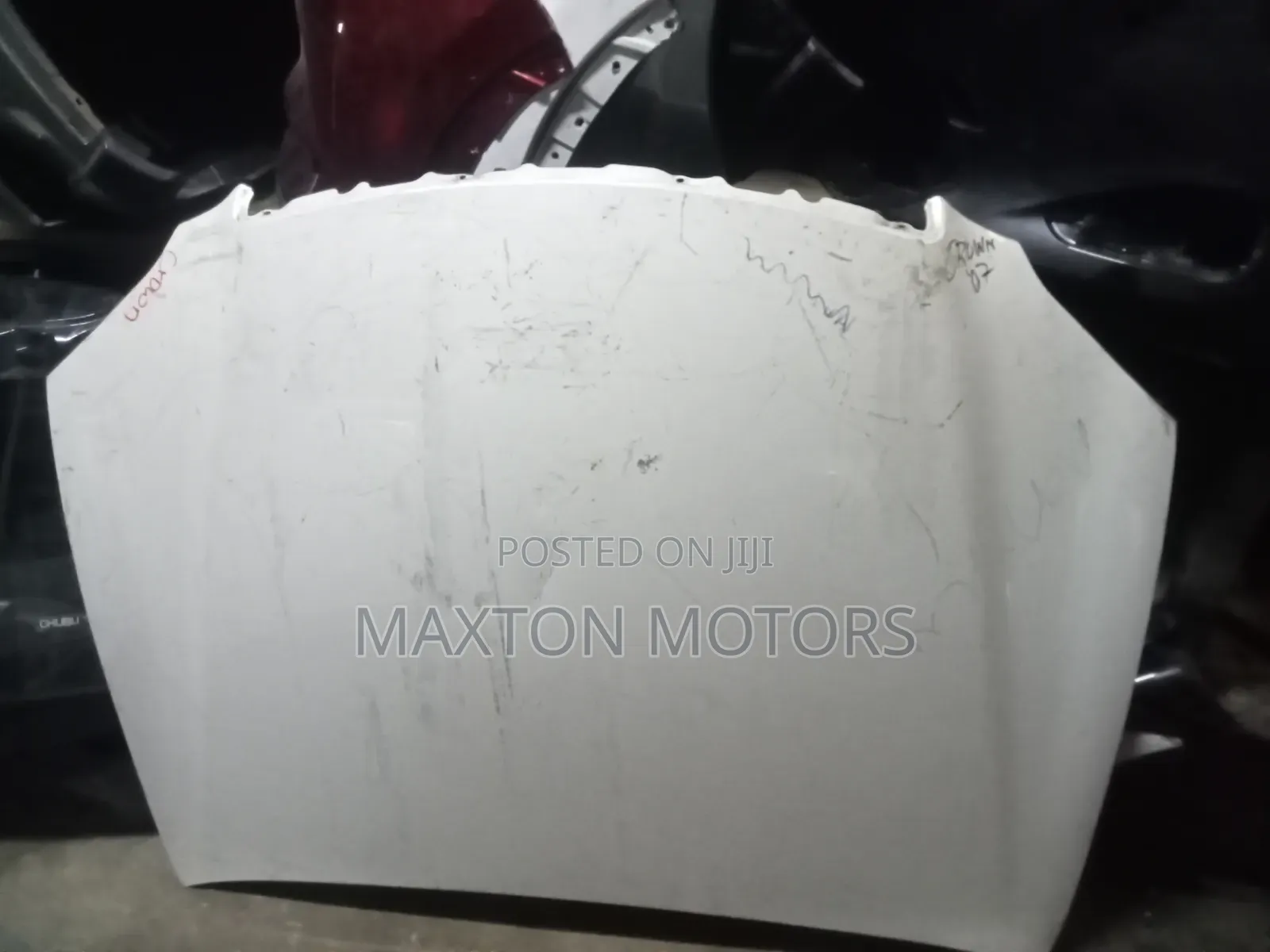 Crown Athlete 2006-2008 Bonnet Without Grille