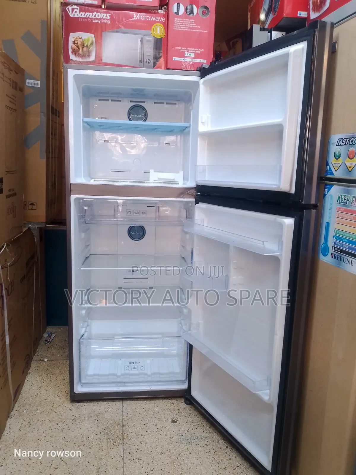 Clean Gray Samsung Fridge ( Working)