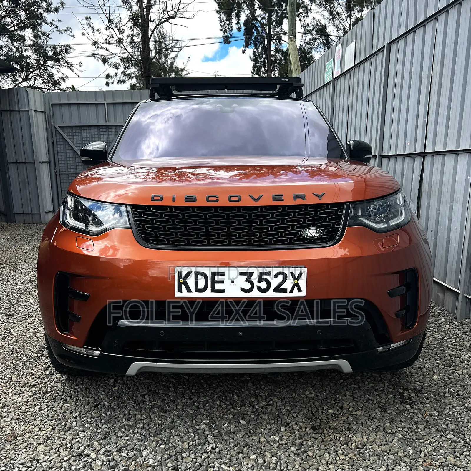 Land Rover Discovery HSE Luxury Diesel 4x4 2017 Orange