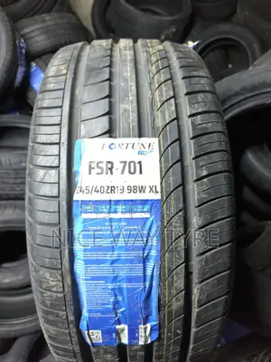 245/40r19 Fortune