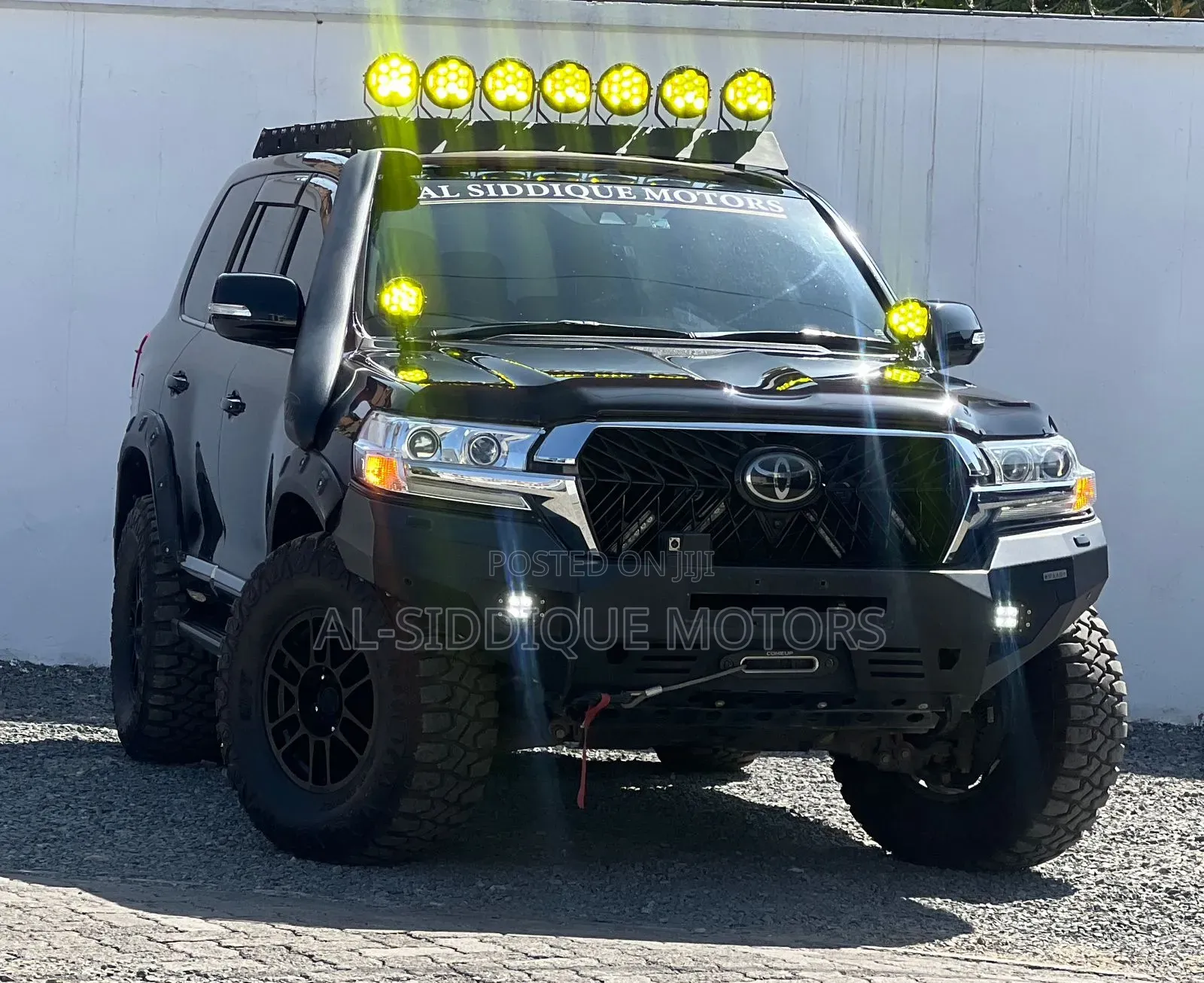 Toyota Land Cruiser 4.6 V8 ZX 2018 Black