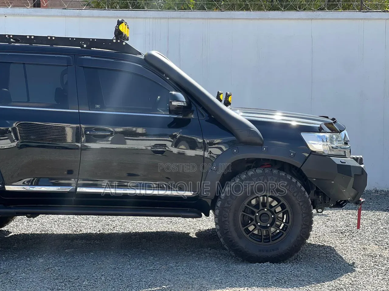 Toyota Land Cruiser 4.6 V8 ZX 2018 Black