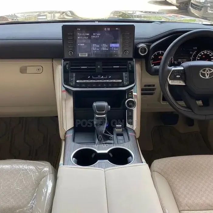 Toyota Land Cruiser LC300 2023 Black