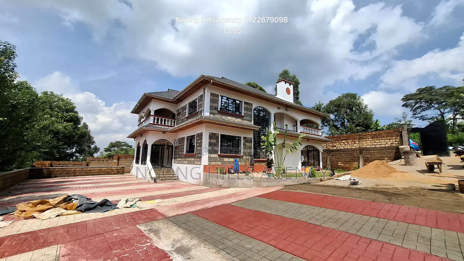 4bdrm Mansion in Kahara, Matasia for rent