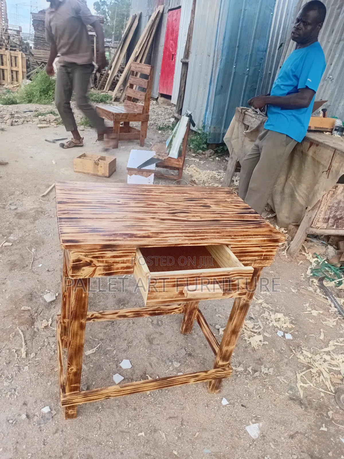 Pallet Table