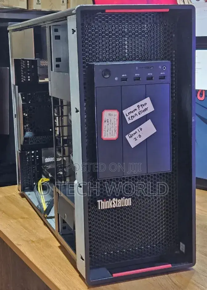 Desktop Computer Lenovo ThinkStation P920 32GB Intel Xeon SSD 512GB