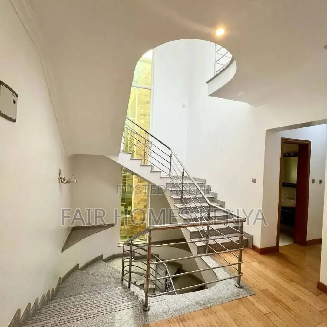 4bdrm Townhouse / Terrace in Riverside Drive for rent