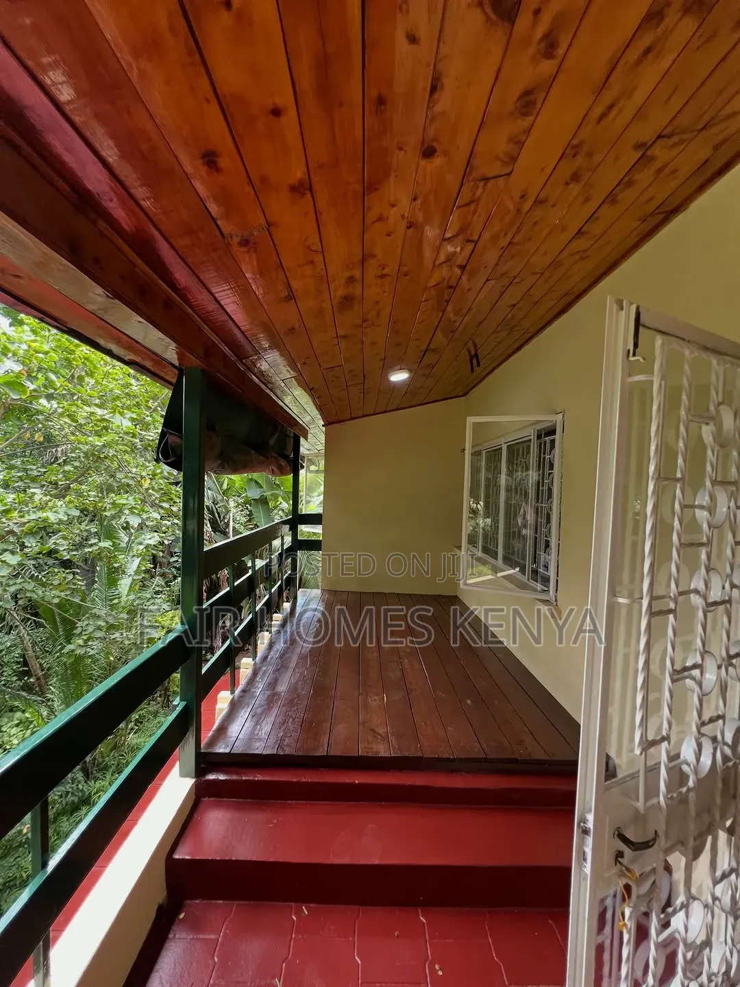 5bdrm House in Manyani East, Muthangari for rent