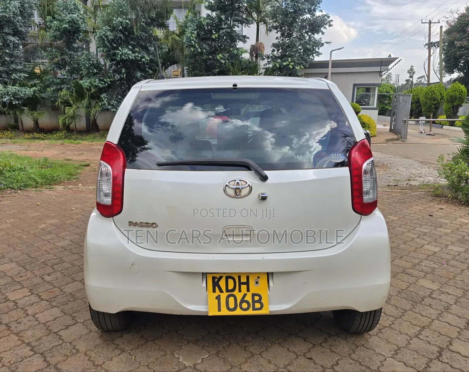 Toyota Passo 2015 White