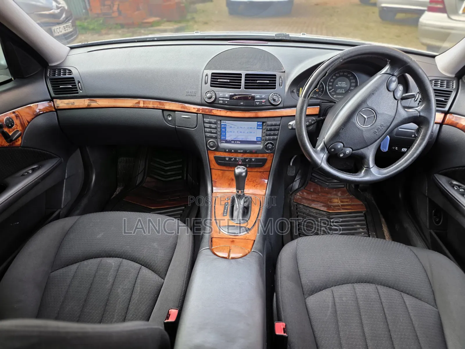 Mercedes-Benz E300 2008 Silver