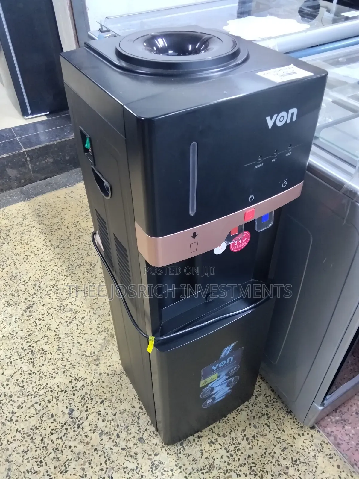 Hot and Cold Von Dispenser