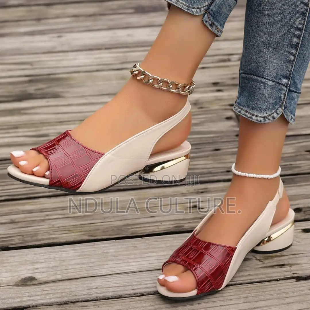 Ladies Fashion Peep Toe Block Heel Sandals
