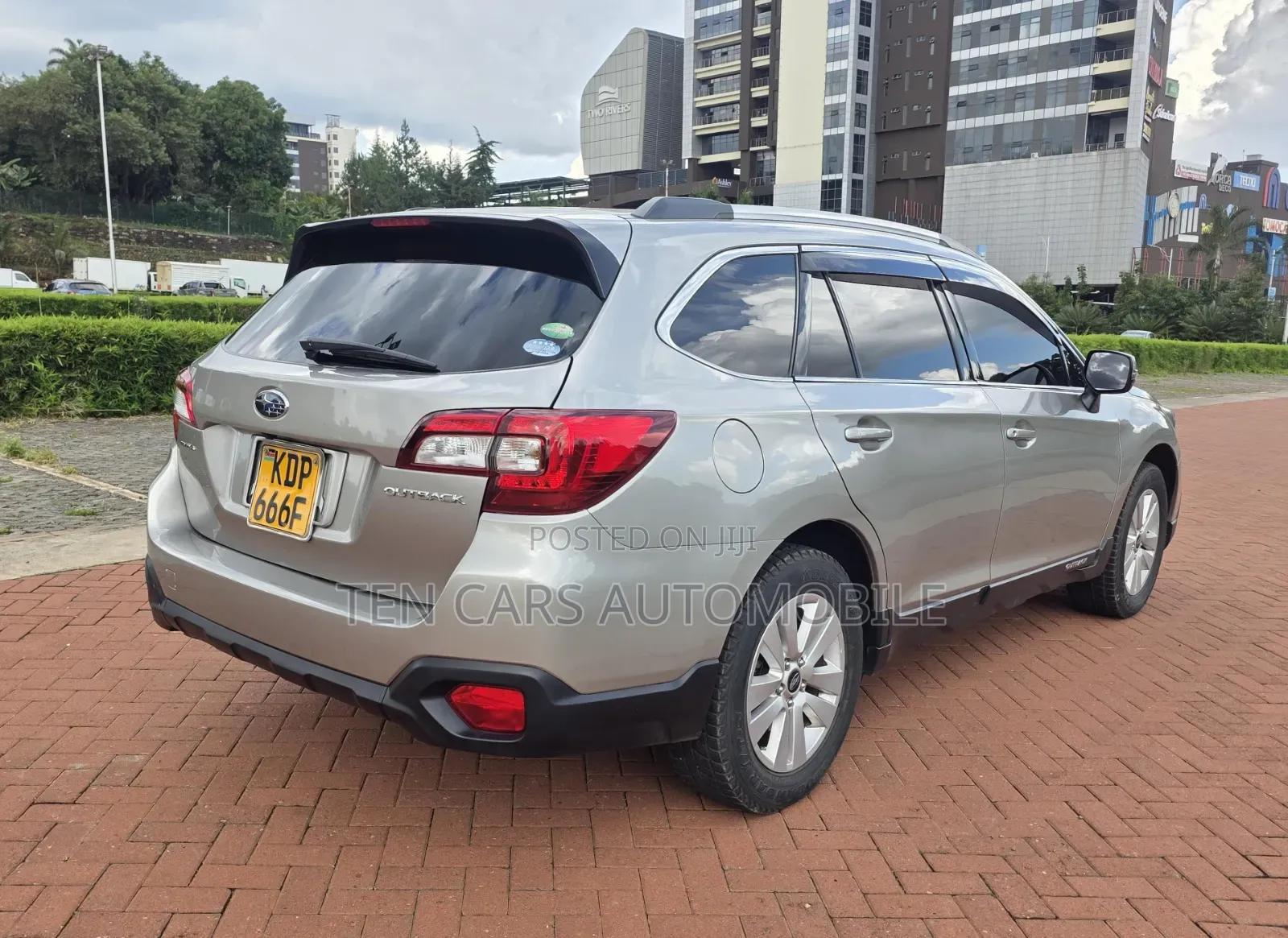 Subaru Outback 2017 Gray