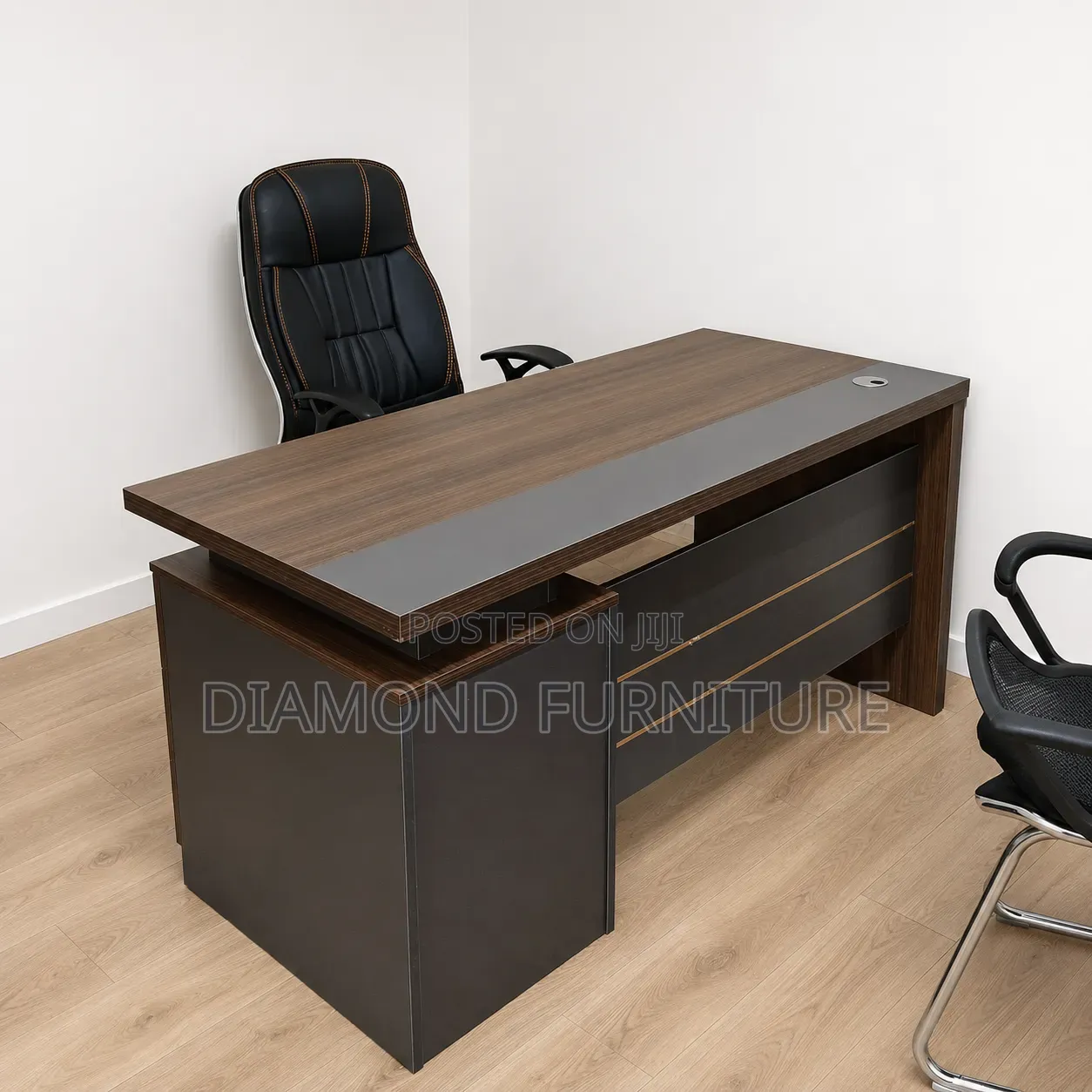 140cm Office Desk| Wooden Office Table With Cable Port