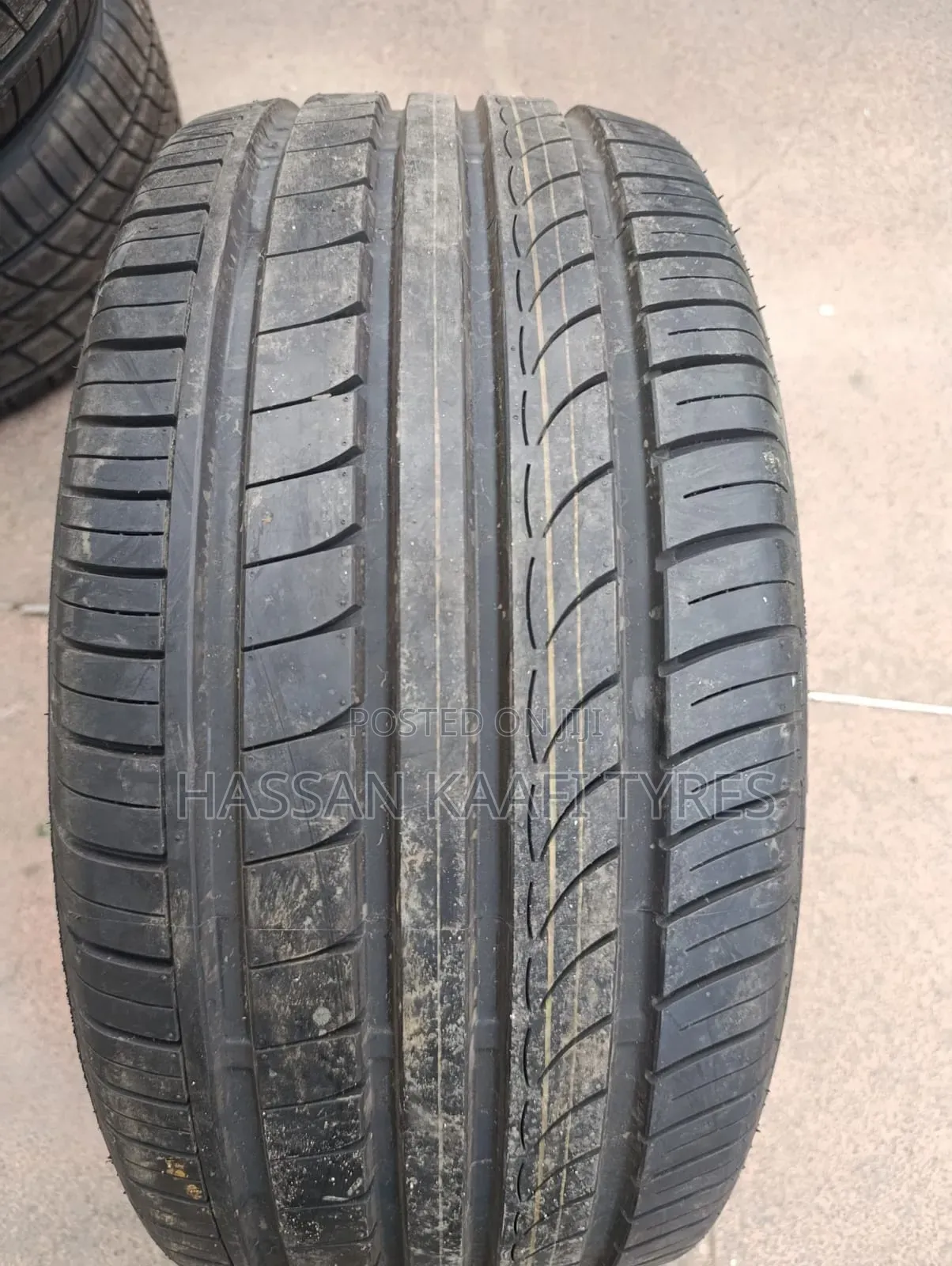 245/40r19 Fortune Tyre