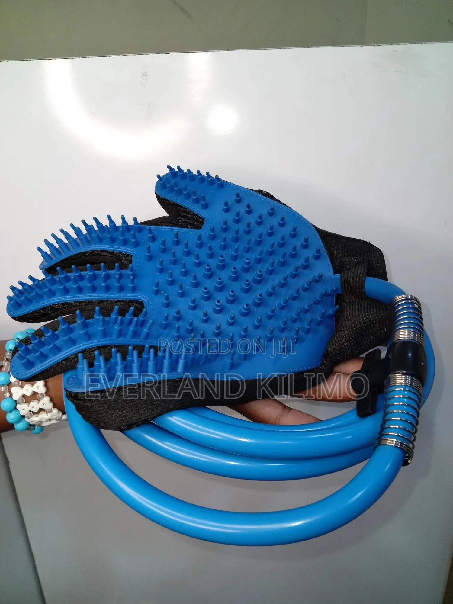 Bath Glove Sprayer - Bath Tool