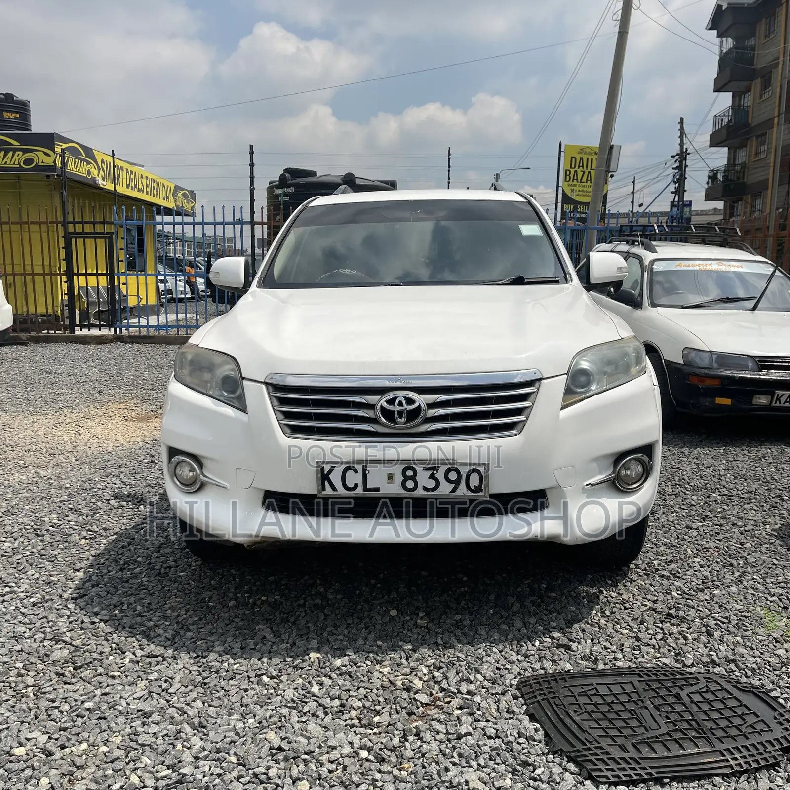 Toyota Vanguard 2010 White