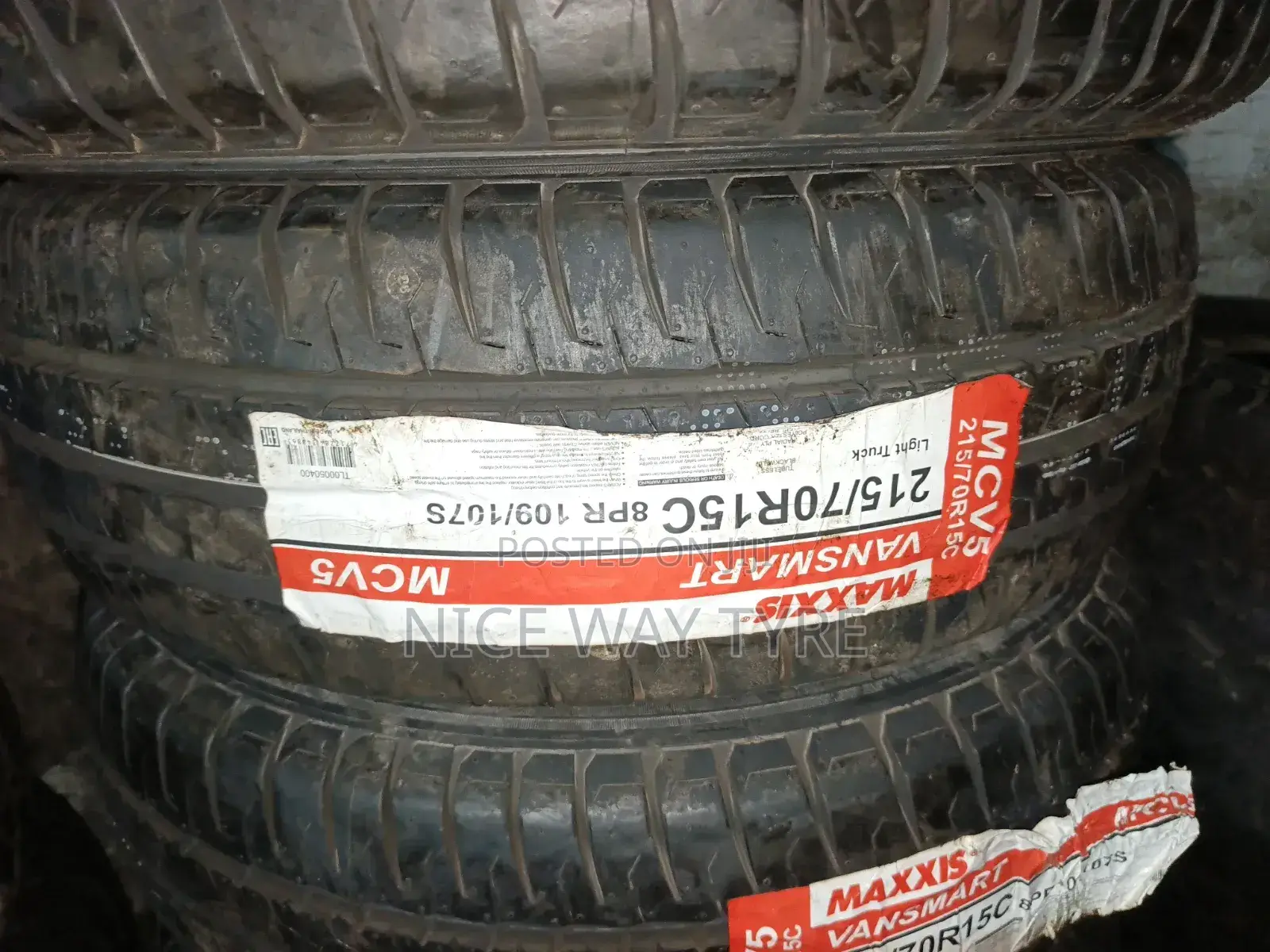 215/70r15 Maxxis