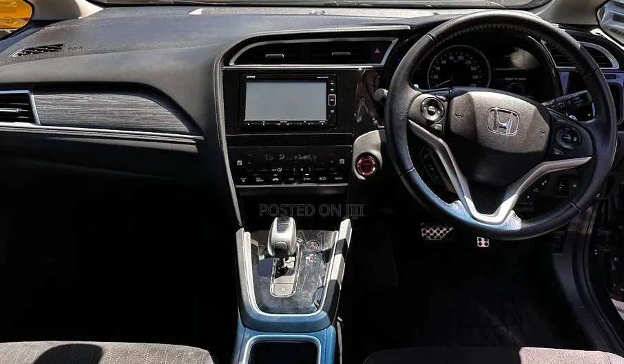 Honda Fit Shuttle 1.5 Hybrid 2WD 2019 Green