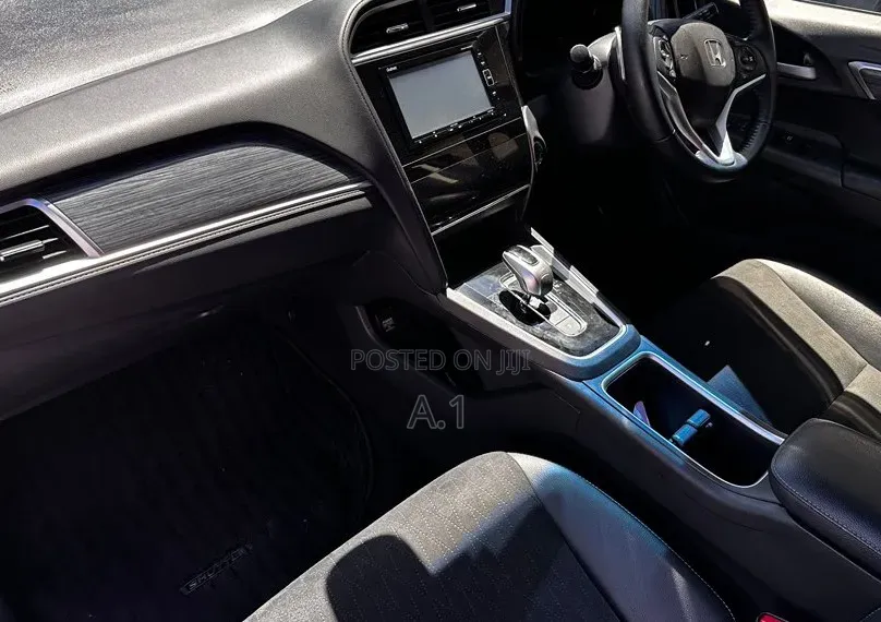 Honda Fit Shuttle 1.5 Hybrid 2WD 2019 Green