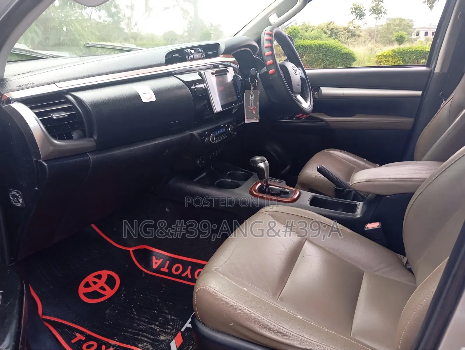 Toyota Hilux 2015 Silver