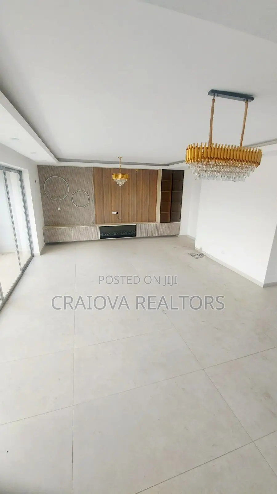 4bdrm Duplex in Spring Valley for rent