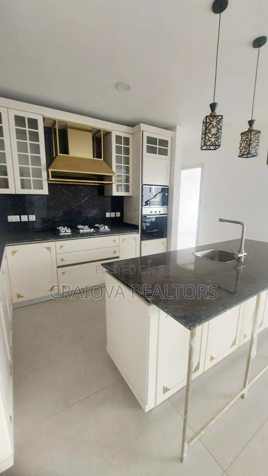 4bdrm Duplex in Spring Valley for rent