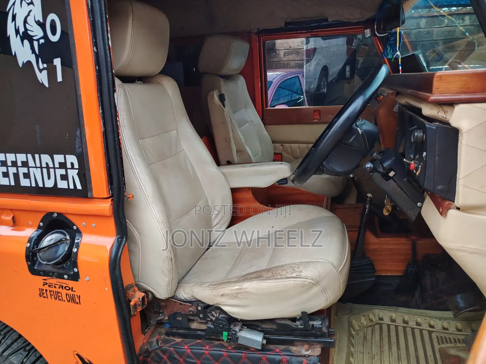 Land Rover Defender 1978 Orange