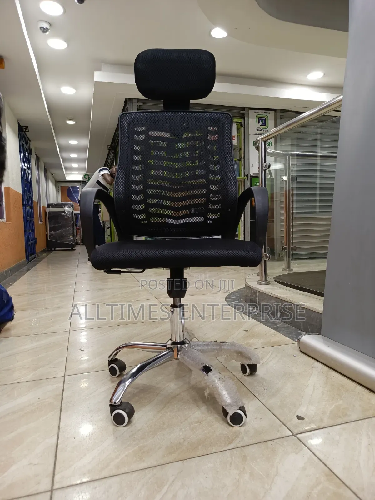 Office Chair With Headrest Eco-Friendly Swivel Chair