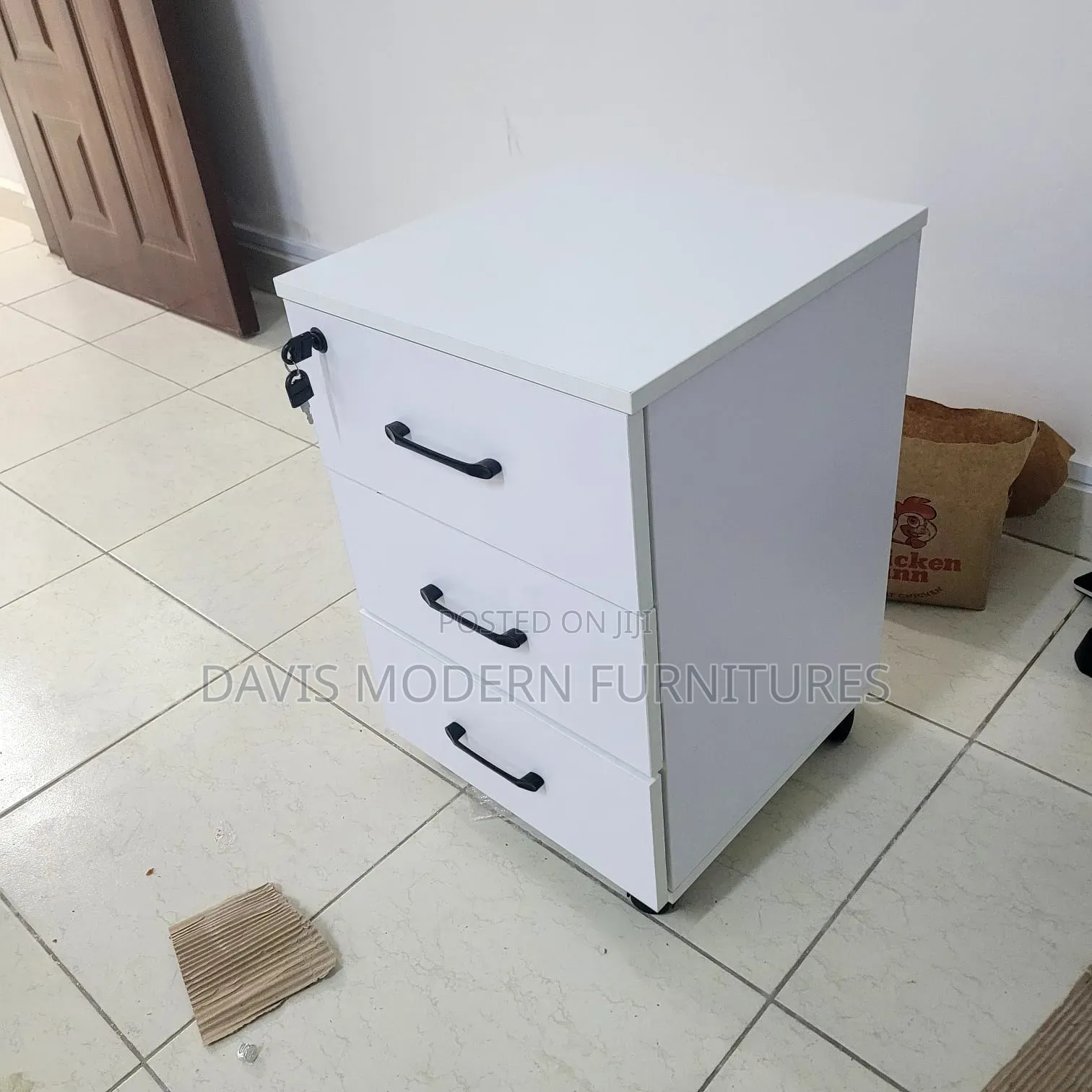 Modern 3-Drawers Pedestal Cabinet