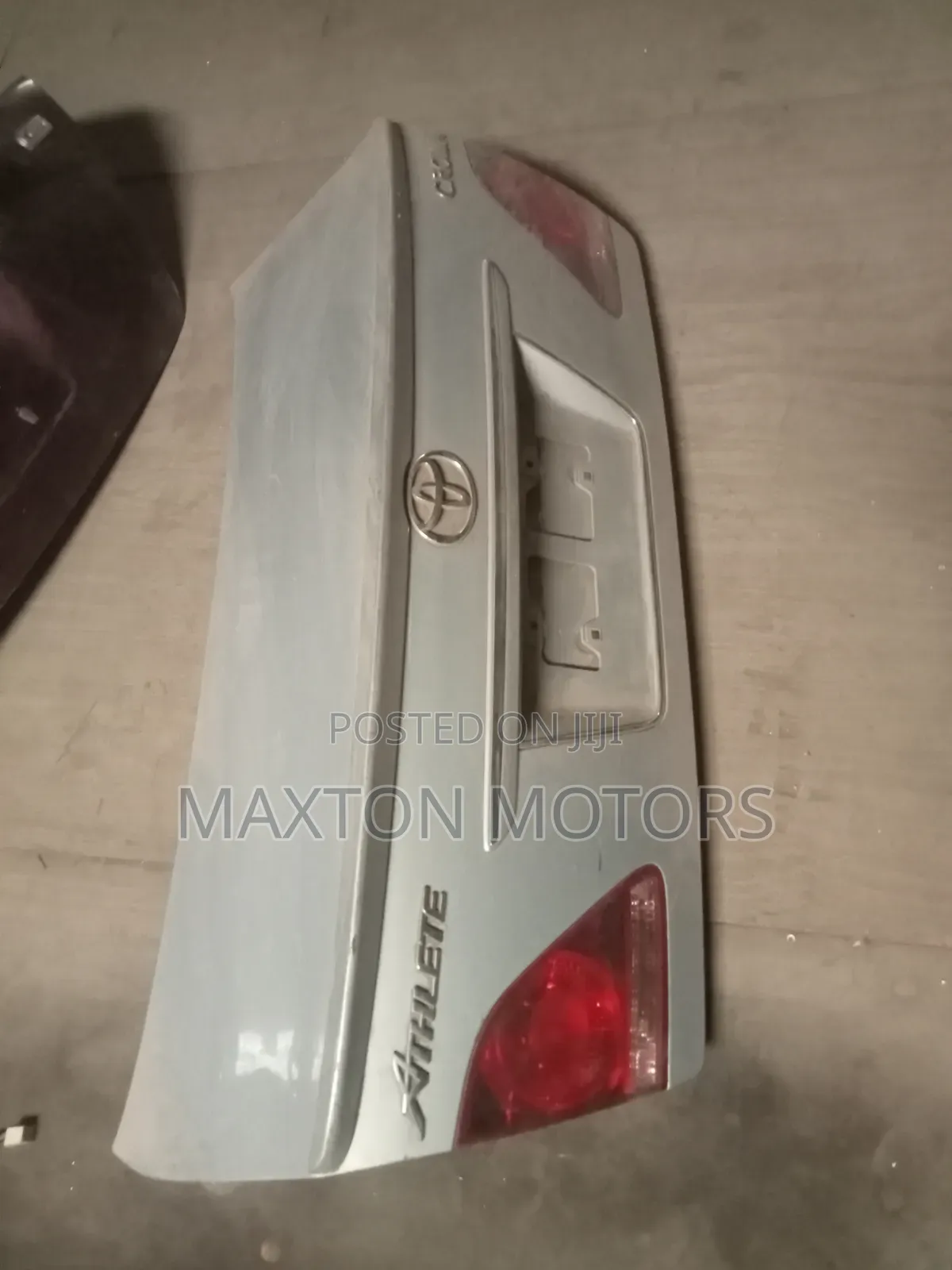 Crown Athlete Grs180 Boot Lid