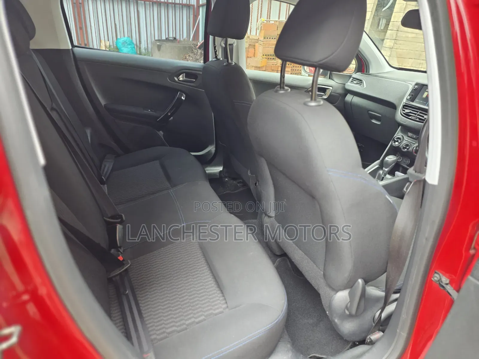 Peugeot 208 2019 Red