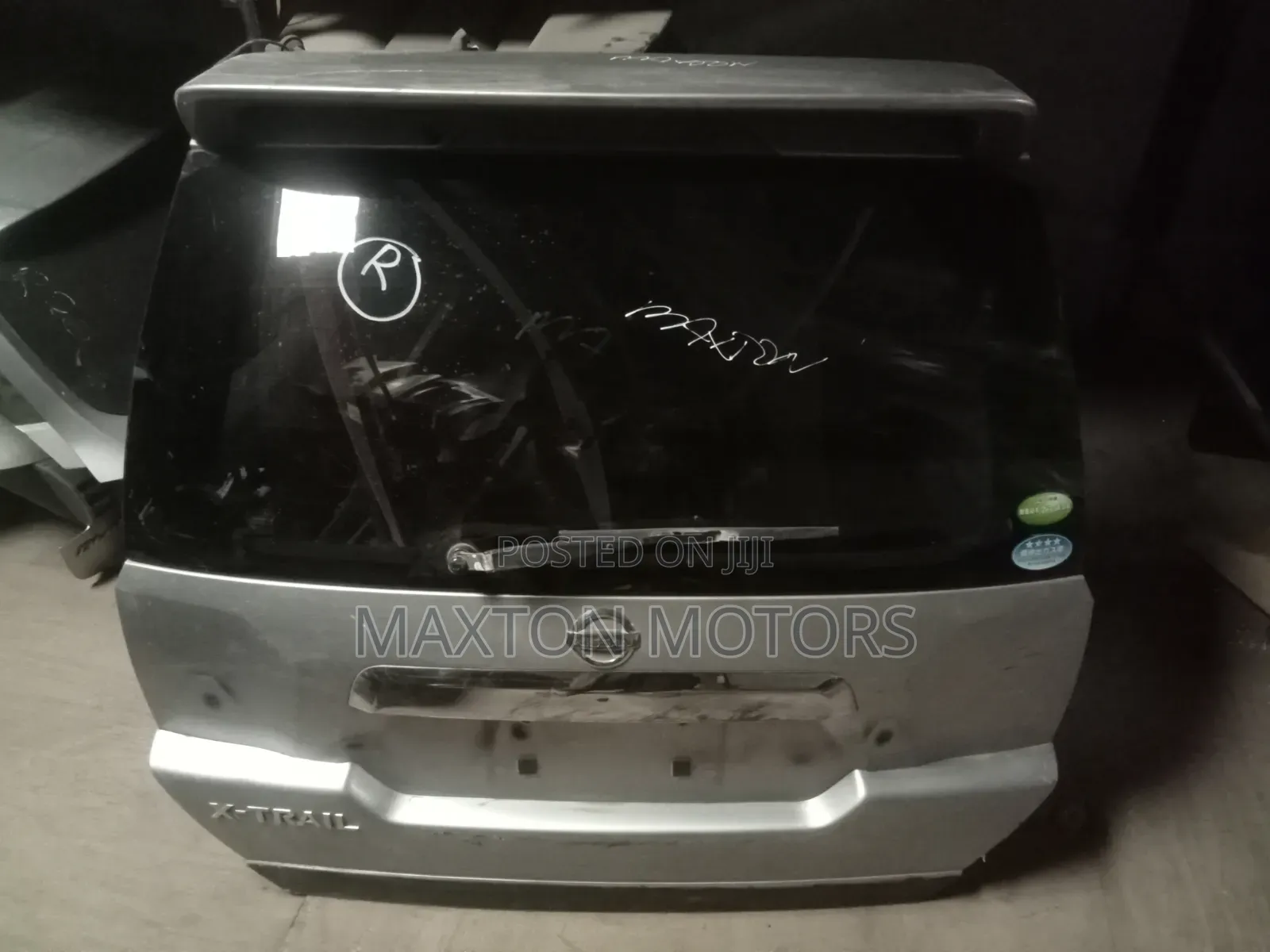 Nissan Xtrail Nt31 Tailgate With Spoiler