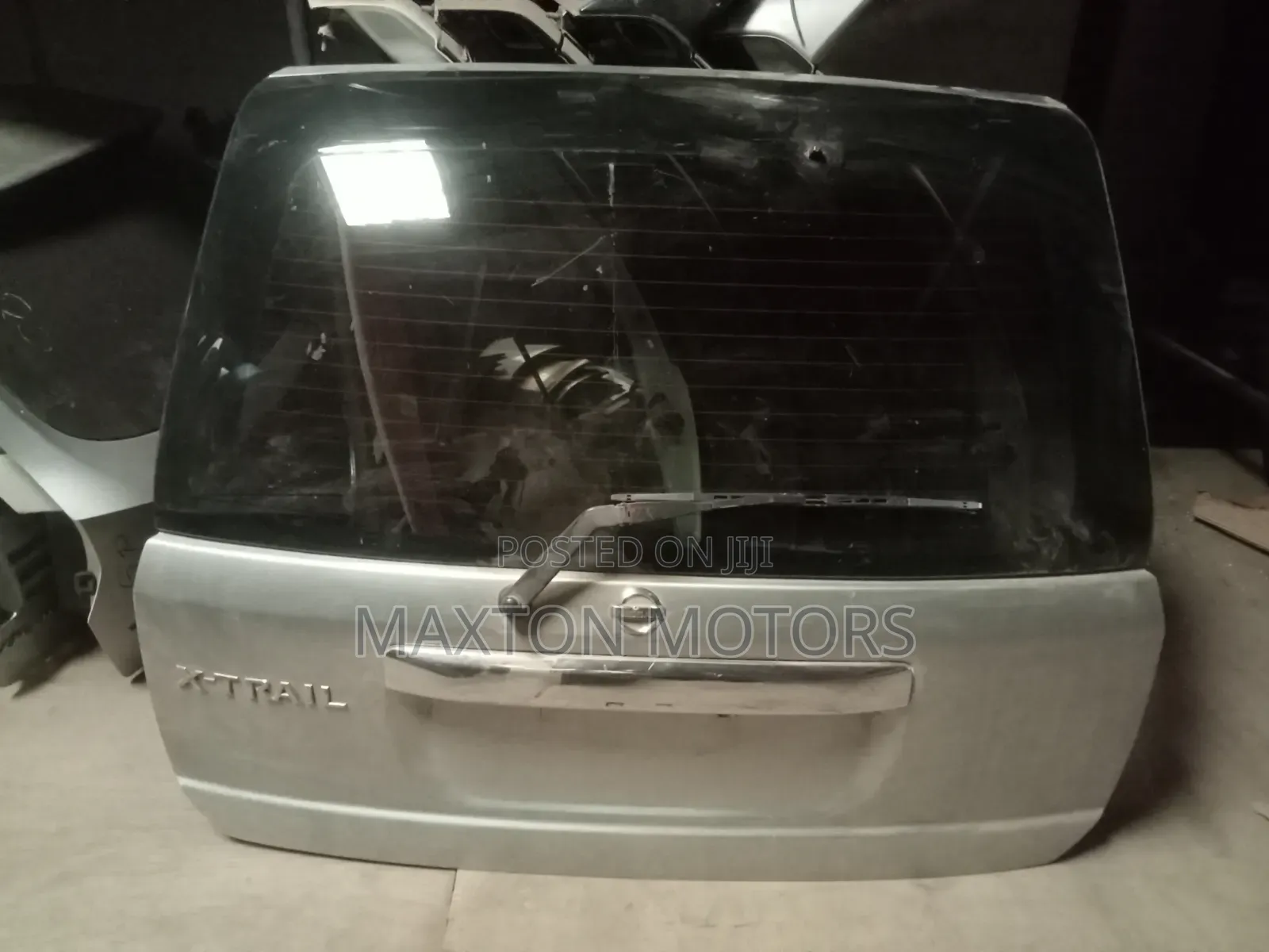 Nissan Xtrail Nt30 Tailgate