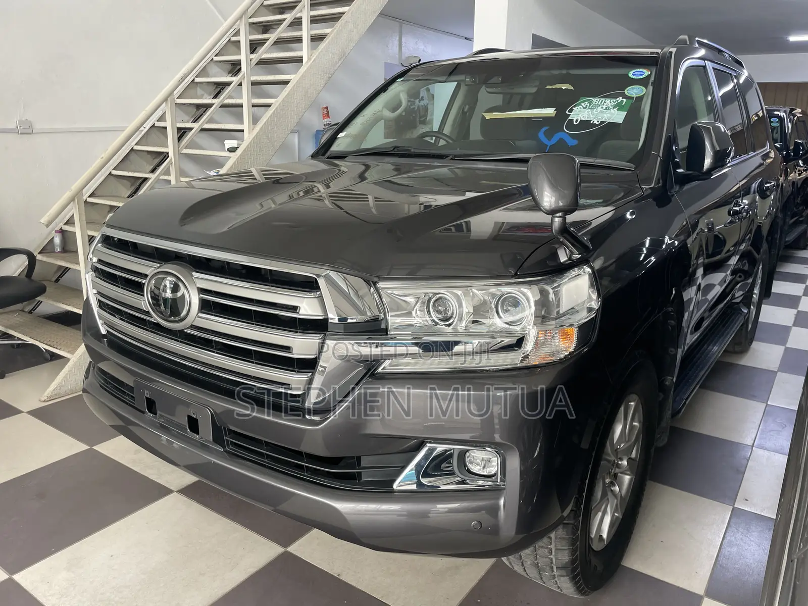 Toyota Land Cruiser 4.6 V8 ZX 2019 Gray