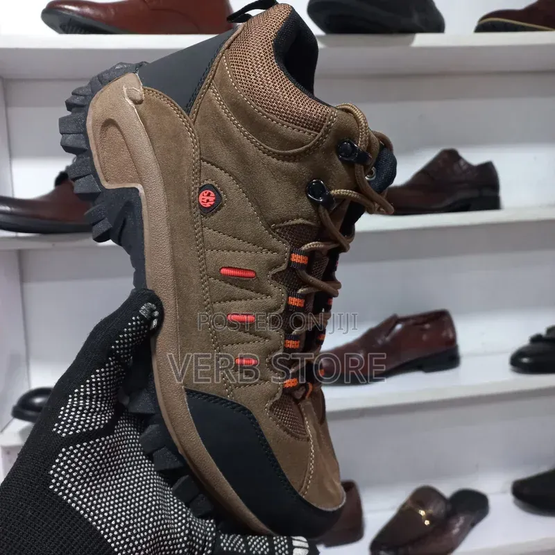 Skyview Hiking Boots Aggressive Threads