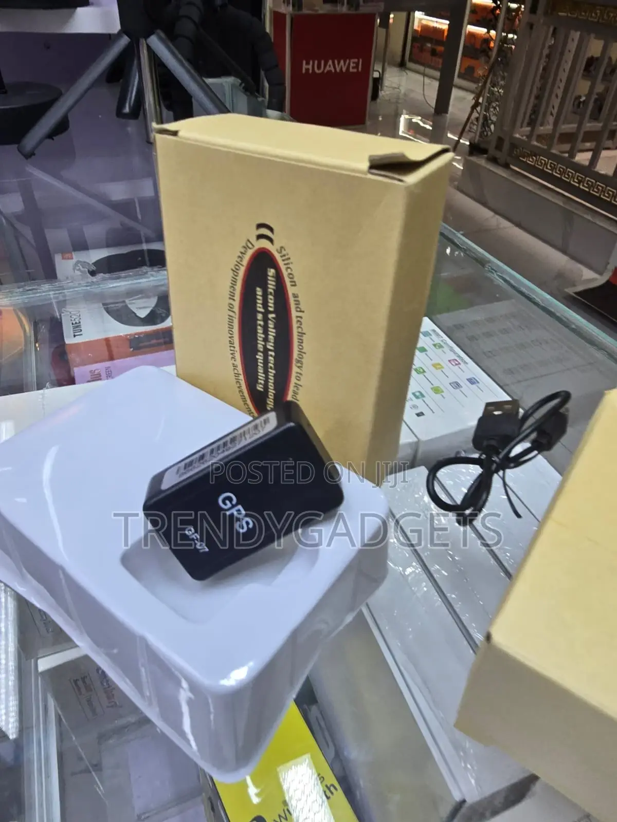 Gf-07 Real Time GPS Tracker Car Anti-Theft Sim Tracker