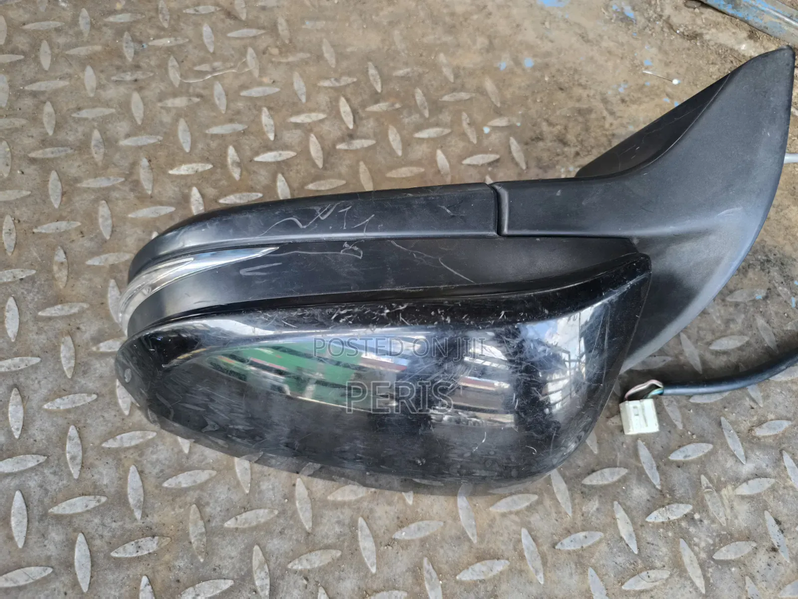 Noah/Voxy 2015 Side Mirror