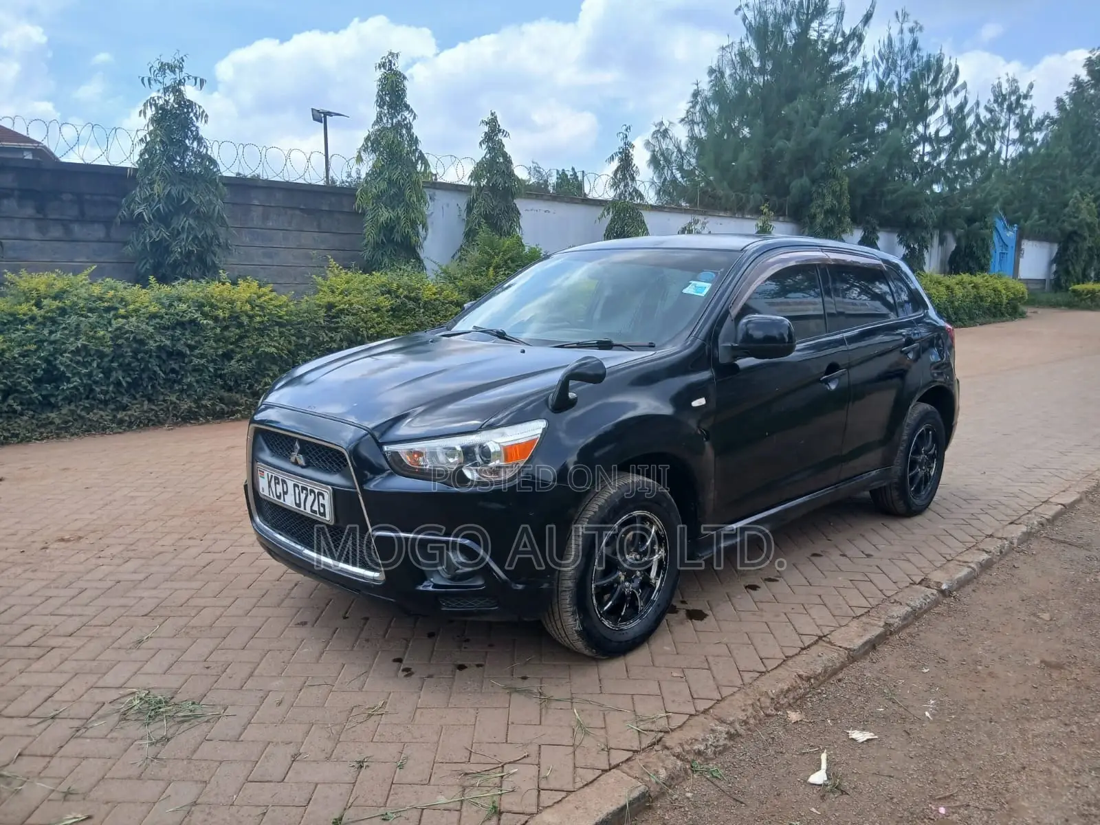 Mitsubishi RVR 2010 Black