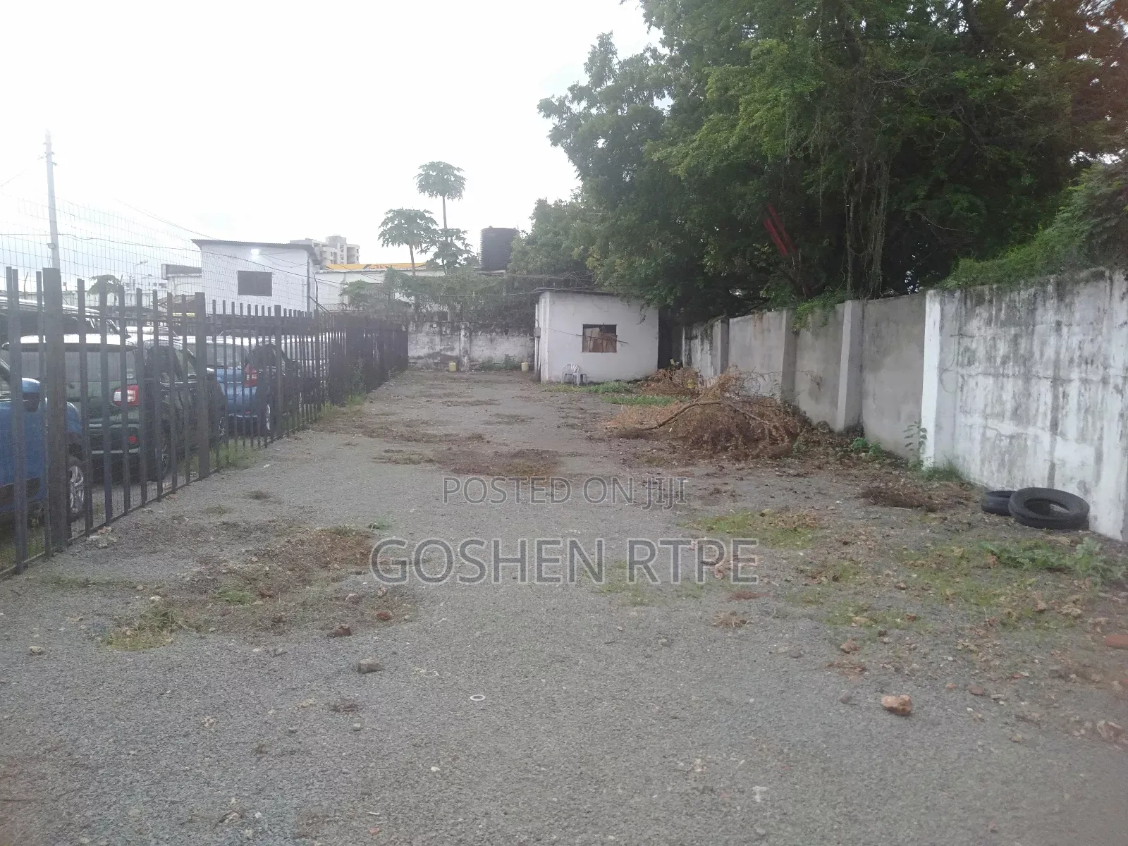 Prime Yard/Showroom at to Let at Mbaraki Mombasa City (Island)