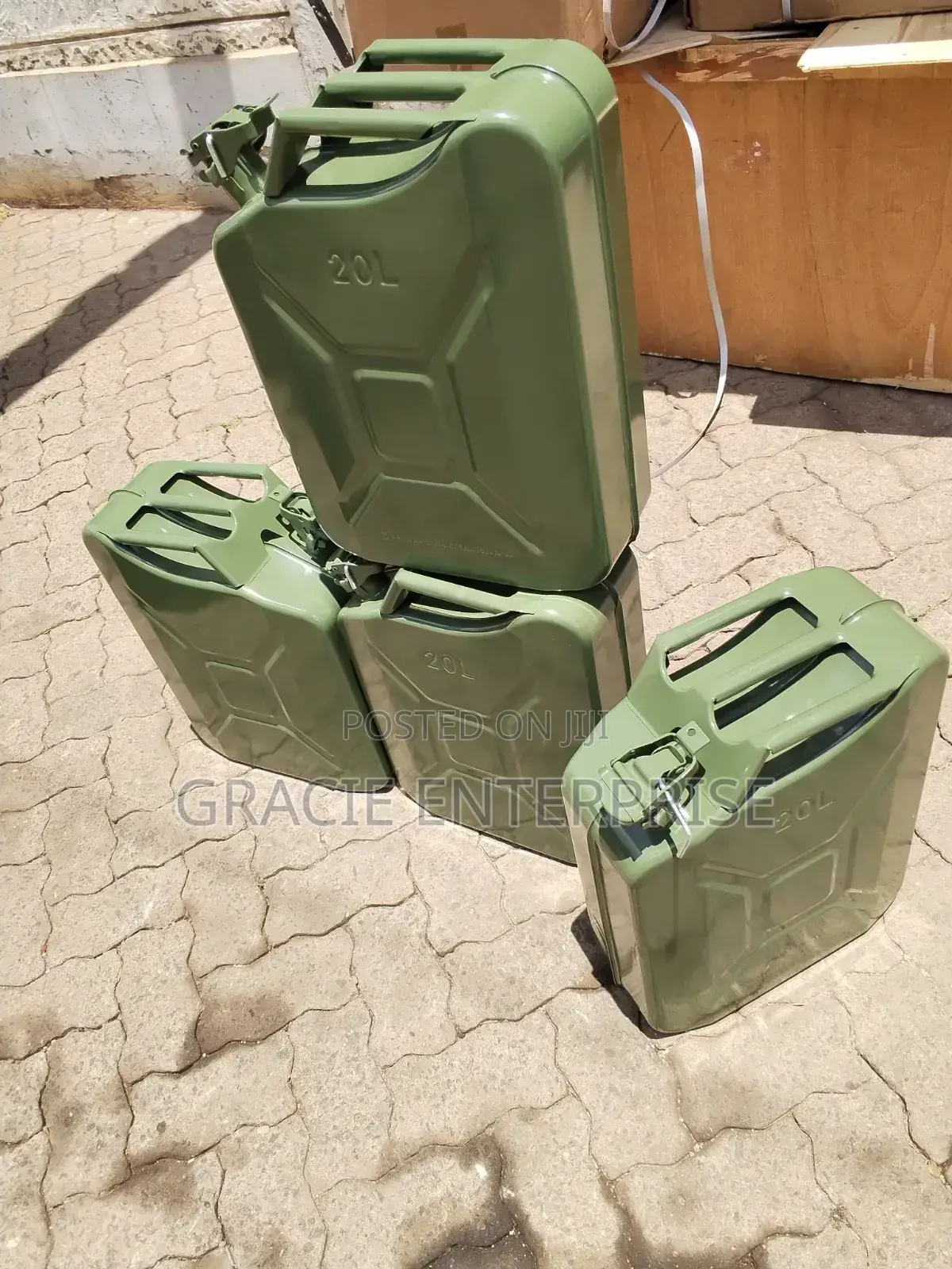 Portable Metallic Fuel Jerrycan