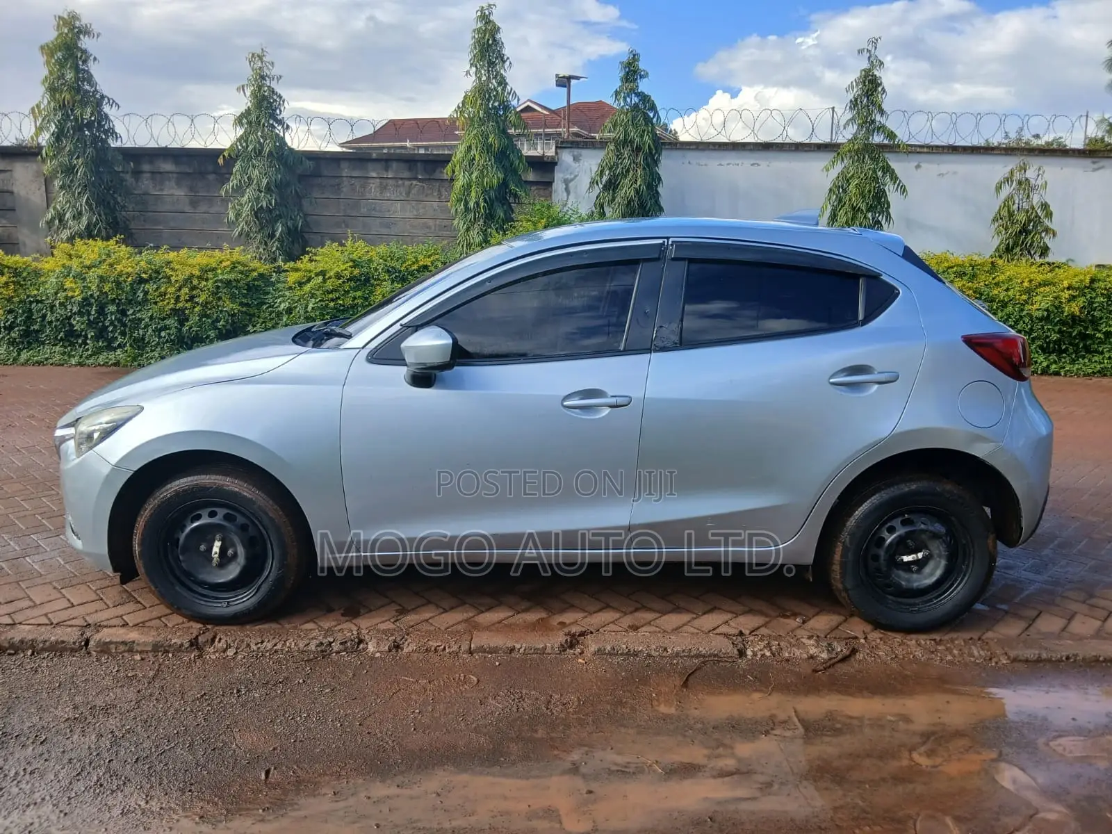 Mazda Demio 2019 Silver