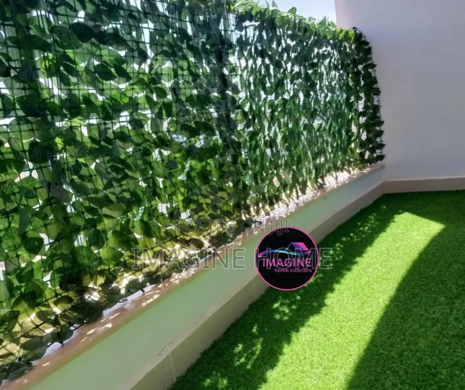 Simple Decor With Turf Grass Carpet