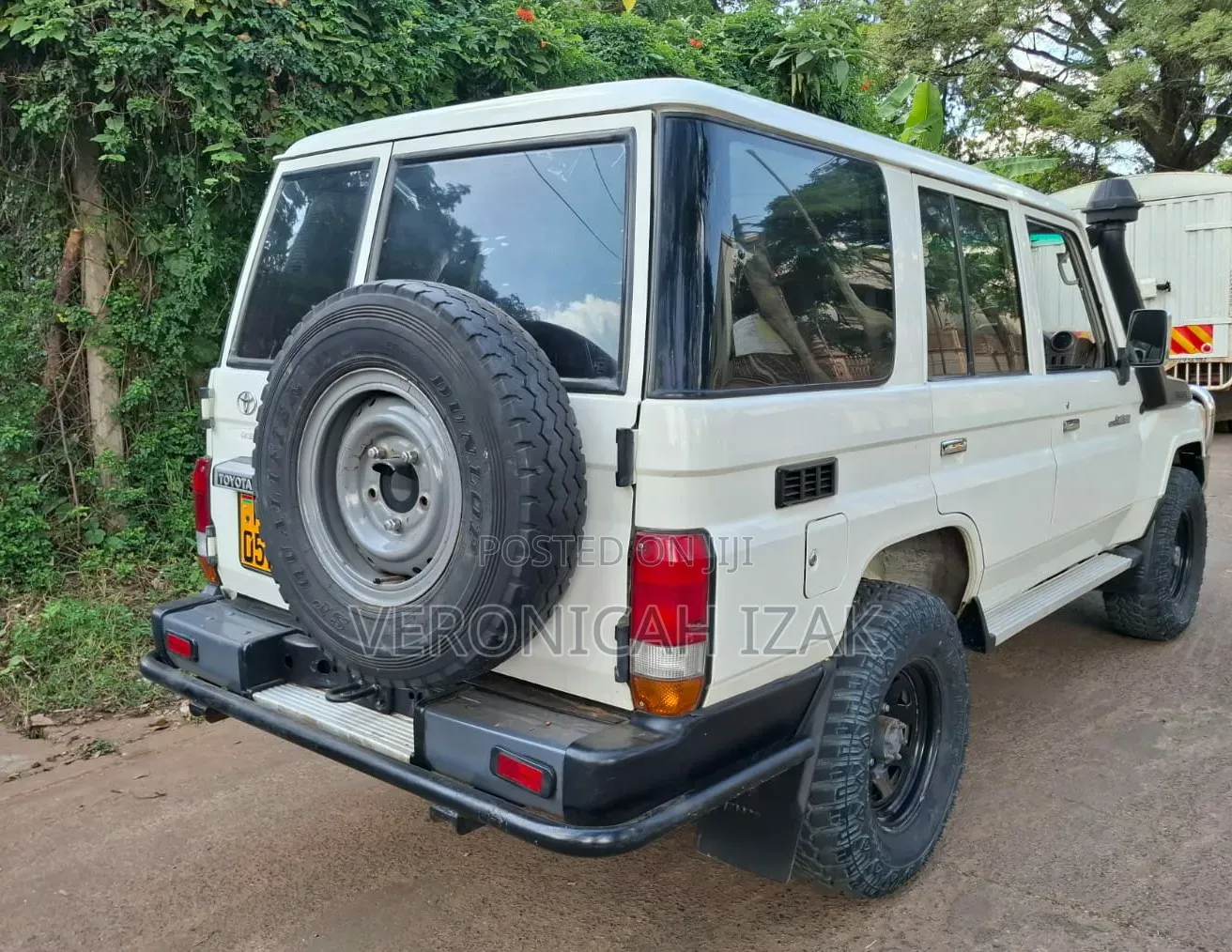 Toyota Land Cruiser 2013 White